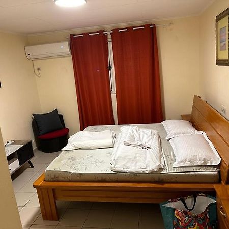 Iris Room Libreville Exterior photo